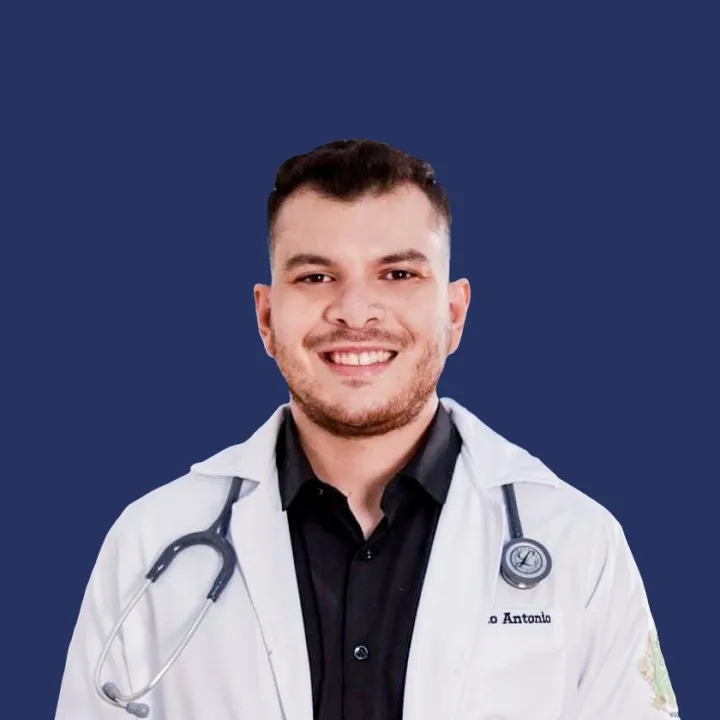 Médico formado na UASS-PJC