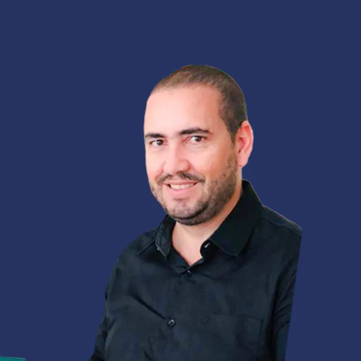Médico formado na UASS-PJC