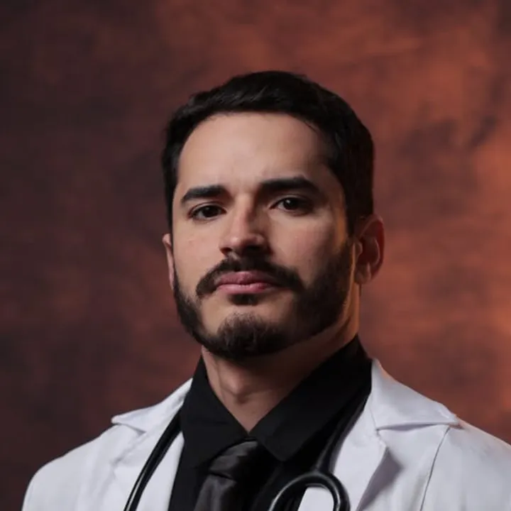 Médico formado na UASS-PJC